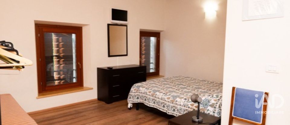 Retail property of 460 m² in Ponti sul Mincio (46040)