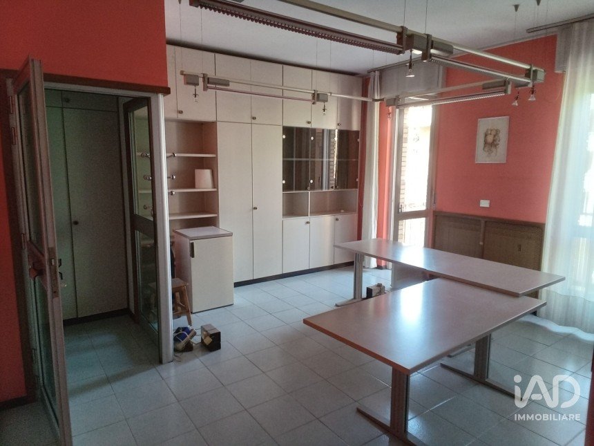Four-room apartment of 75 m² in Valenza (15048)