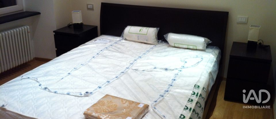 Three-room apartment of 55 m² in Genova (16123)