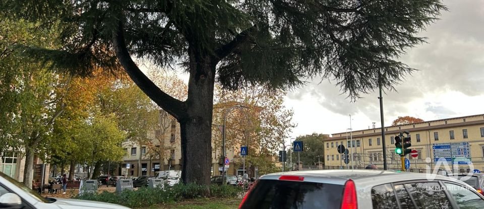 Negozio / locale commerciale di 175 m² in Firenze (50129)