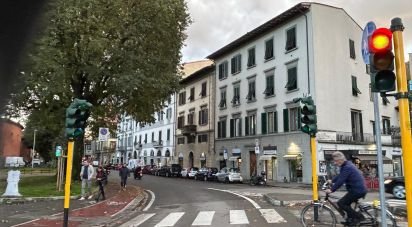 Negozio / locale commerciale di 175 m² in Firenze (50129)