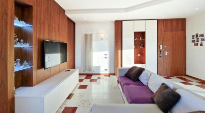 Appartamento 7 locali di 145 m² a Montegranaro (63812)