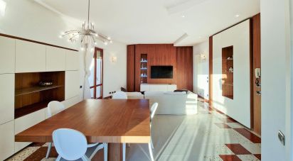 Appartamento 7 locali di 145 m² a Montegranaro (63812)