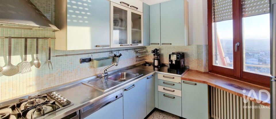 Appartamento 7 locali di 145 m² a Montegranaro (63812)