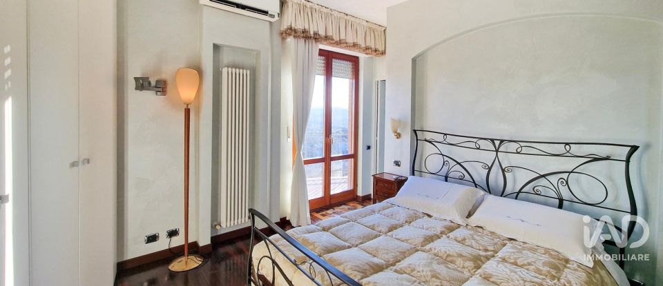 Appartamento 7 locali di 145 m² a Montegranaro (63812)