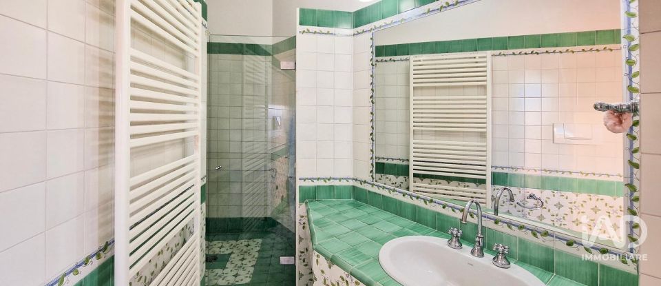 Appartamento 7 locali di 145 m² a Montegranaro (63812)