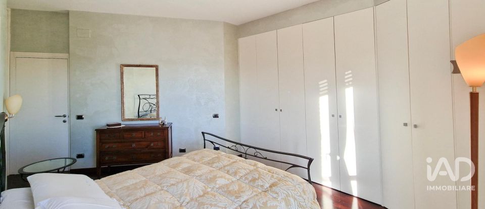 Appartamento 7 locali di 145 m² a Montegranaro (63812)