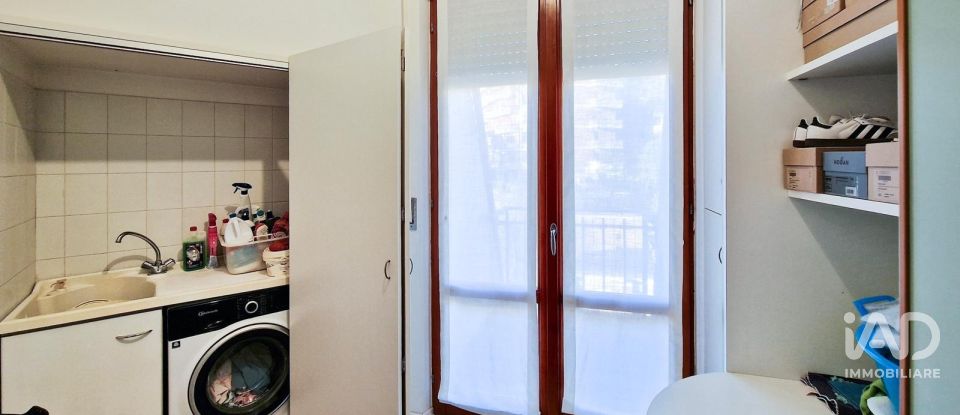 Appartamento 7 locali di 145 m² a Montegranaro (63812)