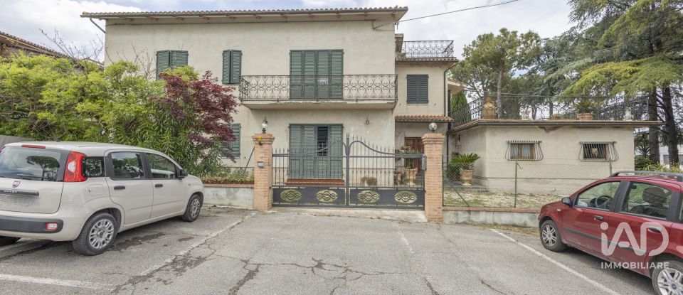 Appartamento 5 locali di 120 m² a Appignano (62010)