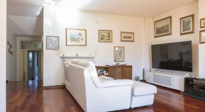 Villa Bifamiliare 13 locali di 300 m² in Cupramontana (60034)