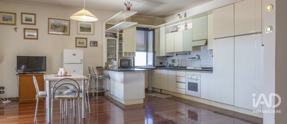 Villa Bifamiliare 13 locali di 300 m² in Cupramontana (60034)