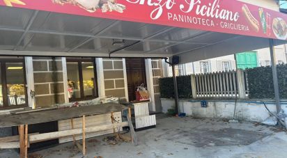 Negozio / locale commerciale di 100 m² in Volpiano (10088)
