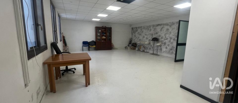 Negozio / locale commerciale di 100 m² in Volpiano (10088)