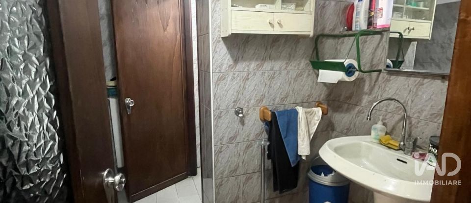 Negozio / locale commerciale di 100 m² in Volpiano (10088)