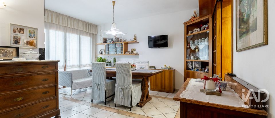 Casa indipendente / Villa 9 locali di 140 m² in Pontedera (56025)