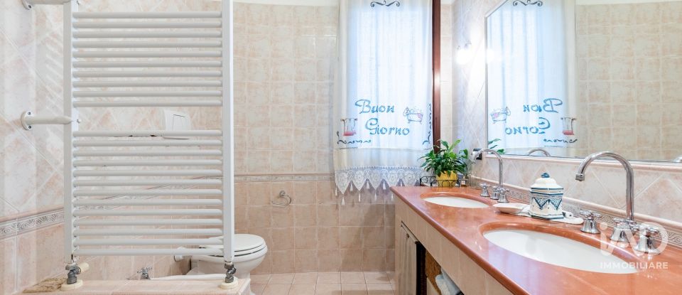 Casa indipendente / Villa 9 locali di 140 m² in Pontedera (56025)