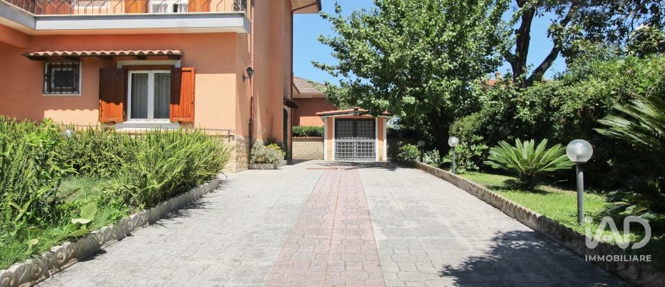 Casa indipendente / Villa 6 locali di 363 m² in Anzio (00042)