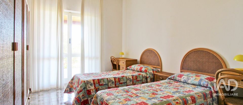 Casa indipendente / Villa 6 locali di 363 m² in Anzio (00042)