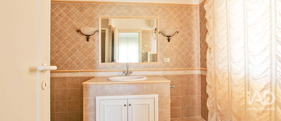 Casa indipendente / Villa 6 locali di 363 m² in Anzio (00042)