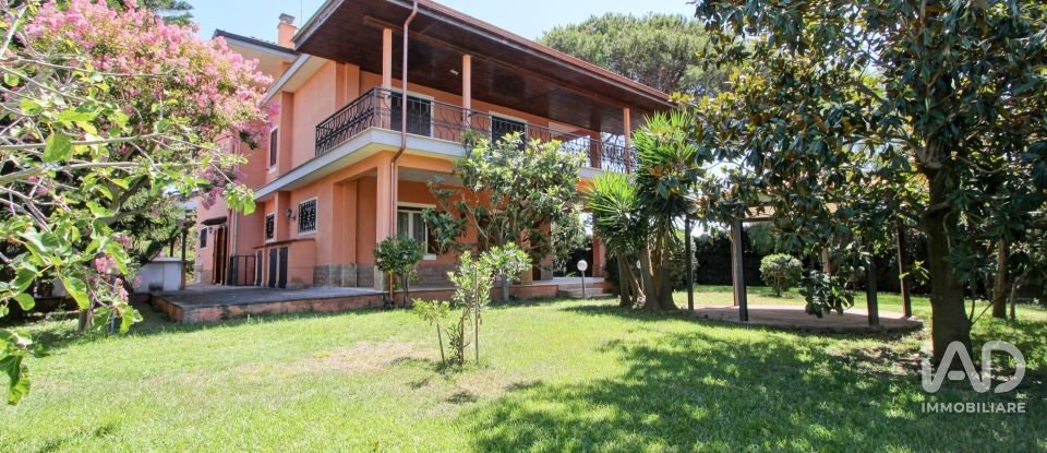 Casa indipendente / Villa 6 locali di 363 m² in Anzio (00042)