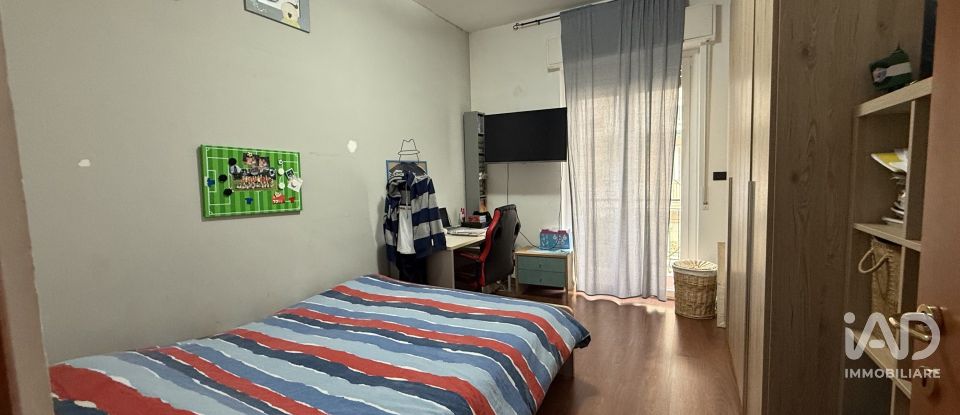 Apartment 6 rooms of 100 m² in Genova (16141)