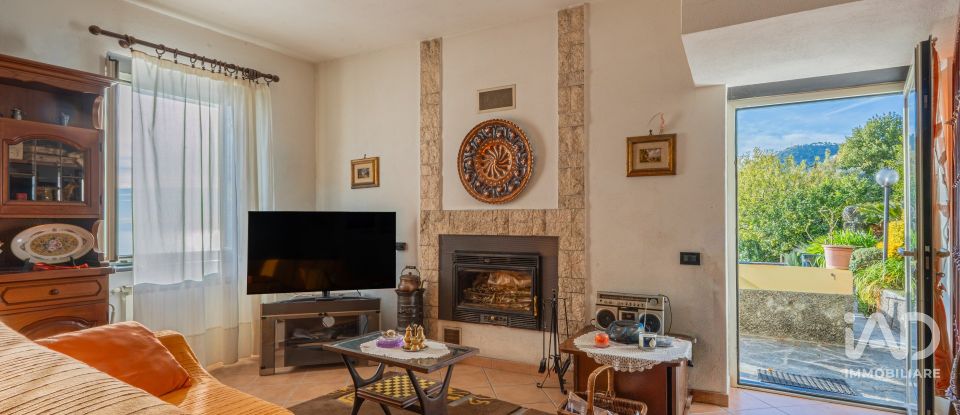 Casa indipendente / Villa 6 locali di 170 m² in Genova (16167)