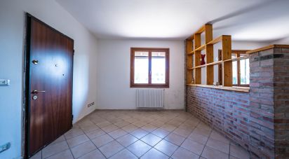 Casa indipendente / Villa 3 locali di 142 m² in Jolanda di Savoia (44037)