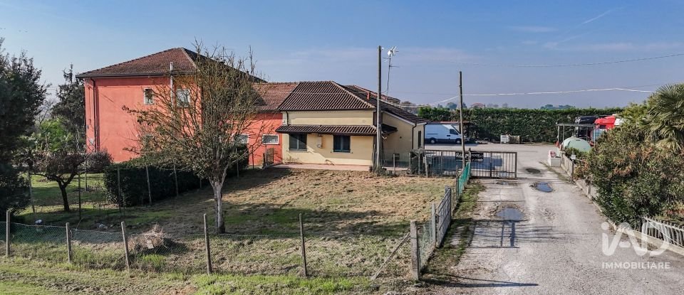Casa indipendente / Villa 3 locali di 142 m² in Jolanda di Savoia (44037)