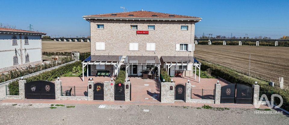 Villa a schiera 4 locali di 179 m² in Sala Bolognese (40010)