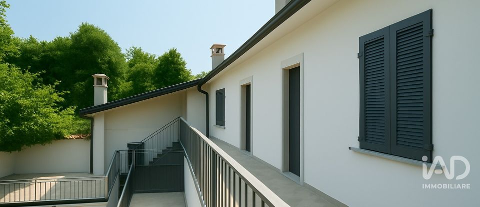 House boat 8 rooms of 330 m² in Pozzolengo (25010)