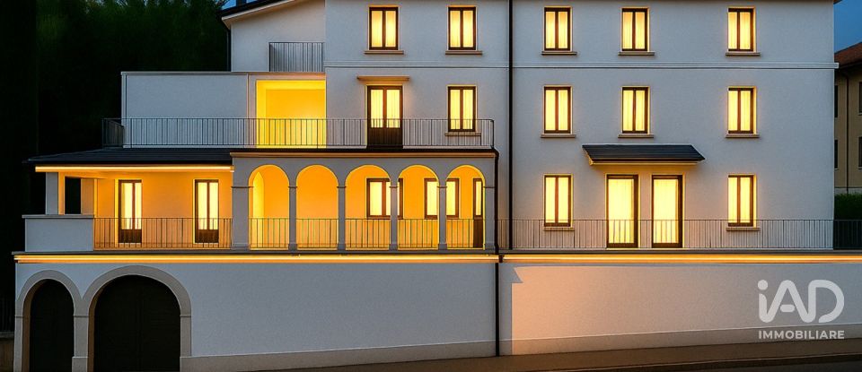 House boat 8 rooms of 330 m² in Pozzolengo (25010)