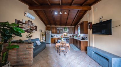 Casa indipendente / Villa 3 locali di 137 m² in Jolanda di Savoia (44037)