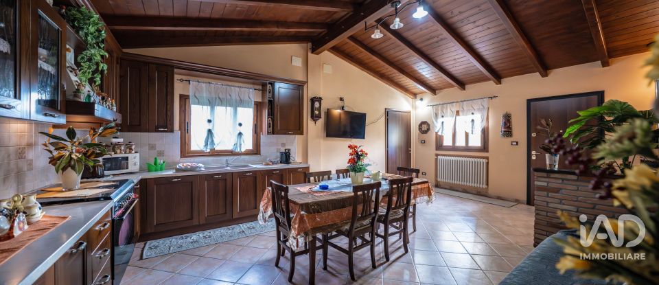 Casa indipendente / Villa 3 locali di 137 m² in Jolanda di Savoia (44037)