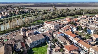 Casa indipendente / Villa 5 locali di 390 m² in Ariano nel Polesine (45012)