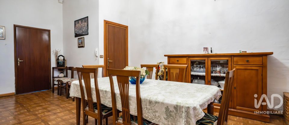 Casa indipendente / Villa 5 locali di 390 m² in Ariano nel Polesine (45012)