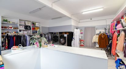 Negozio / locale commerciale di 62 m² in Seveso (20822)