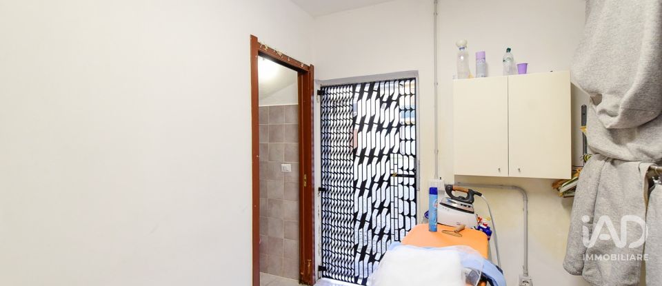 Negozio / locale commerciale di 62 m² in Seveso (20822)