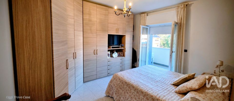 Appartamento 7 locali di 101 m² a Folignano (63084)