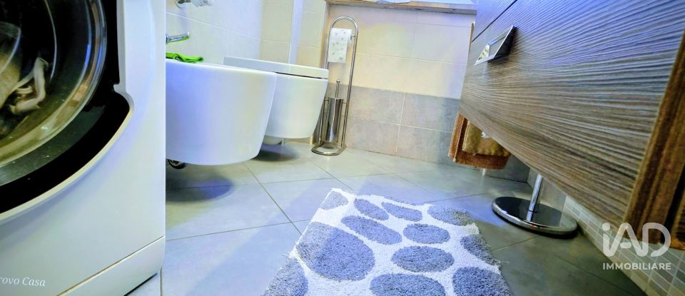 Appartamento 7 locali di 101 m² a Folignano (63084)