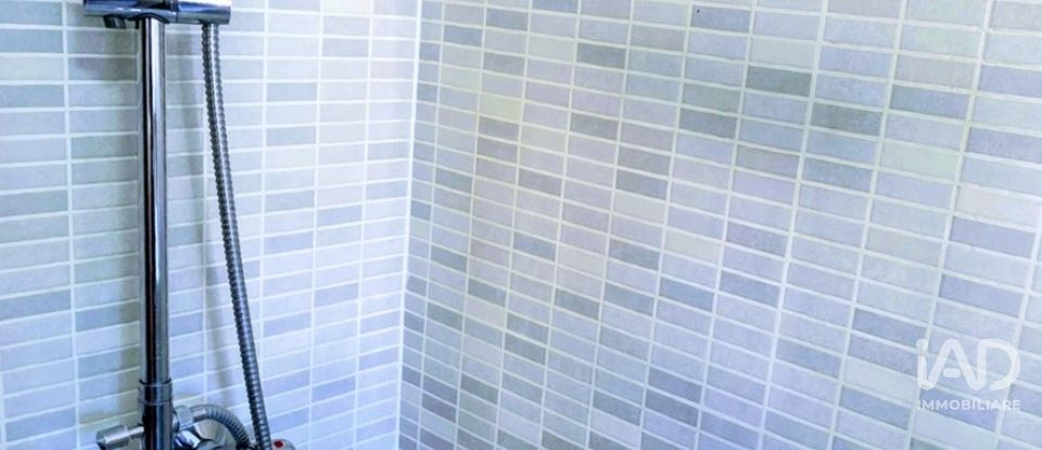 Appartamento 7 locali di 101 m² a Folignano (63084)