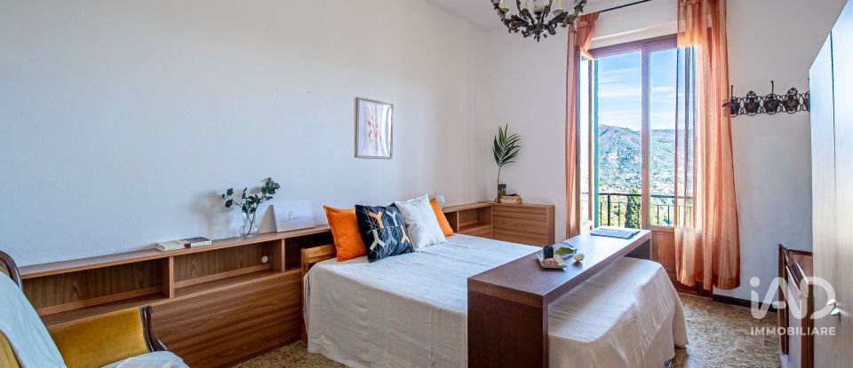 Apartment 7 rooms of 120 m² in Rapallo (16035)