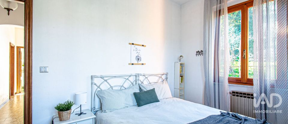 Apartment 7 rooms of 120 m² in Rapallo (16035)