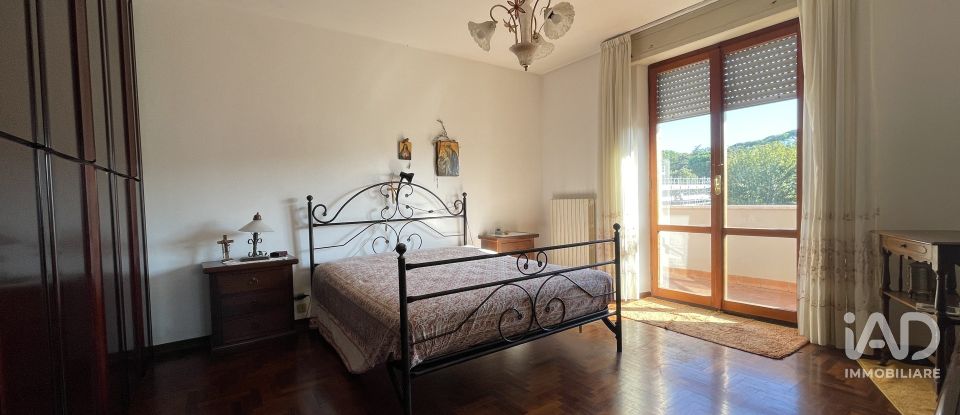 Traditional house 8 rooms of 200 m² in Civitanova Marche (62012)