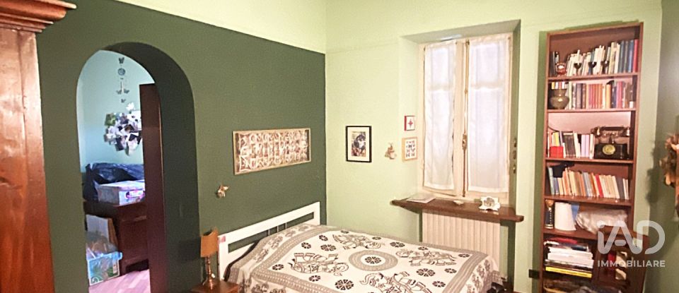 Apartment 10 rooms of 258 m² in Alessandria (15121)