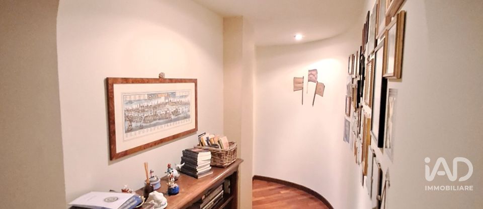 Apartment 10 rooms of 258 m² in Alessandria (15121)