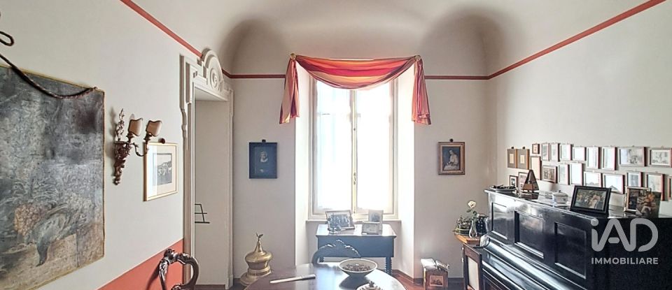 Apartment 10 rooms of 258 m² in Alessandria (15121)