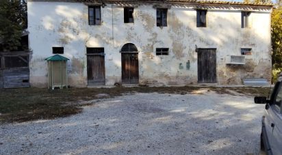 Rustico 0 locali di 350 m² in Mondavio (61040)