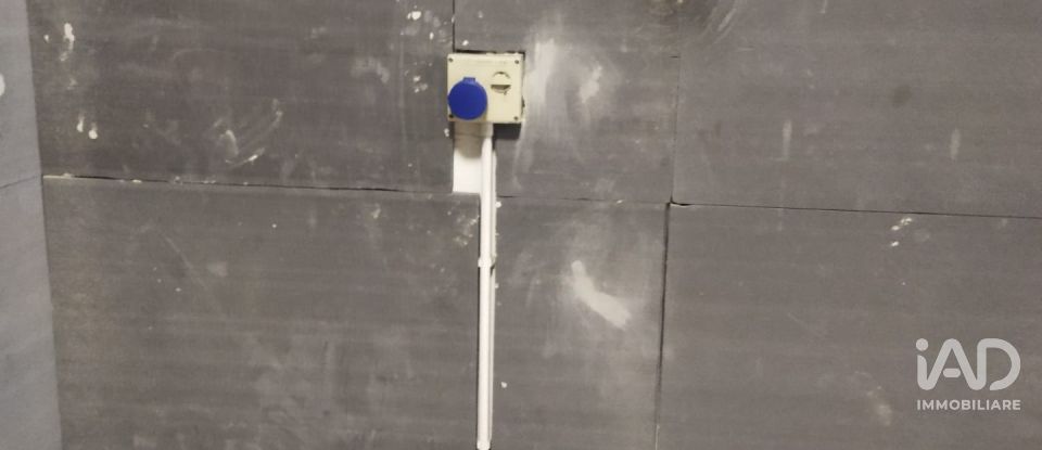 Parking of 50 m² in Varedo (20814)