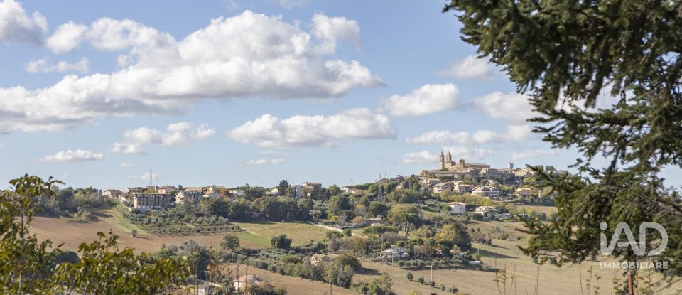 Townhouse 5 rooms of 165 m² in Civitanova Marche (62012)