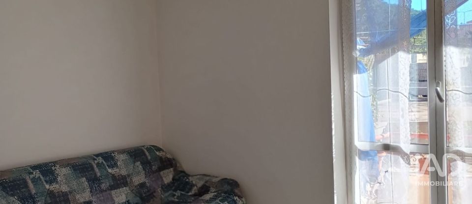 Apartment 7 rooms of 118 m² in Genova (16166)